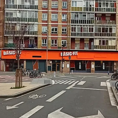 Atico En El Centro De Parking Gratis Vitoria-Gasteiz