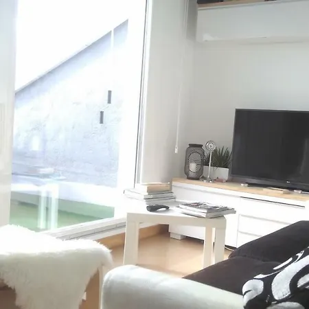 Atico En El Centro De Parking Gratis *