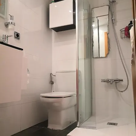 Atico En El Centro De Parking Gratis Apartman *